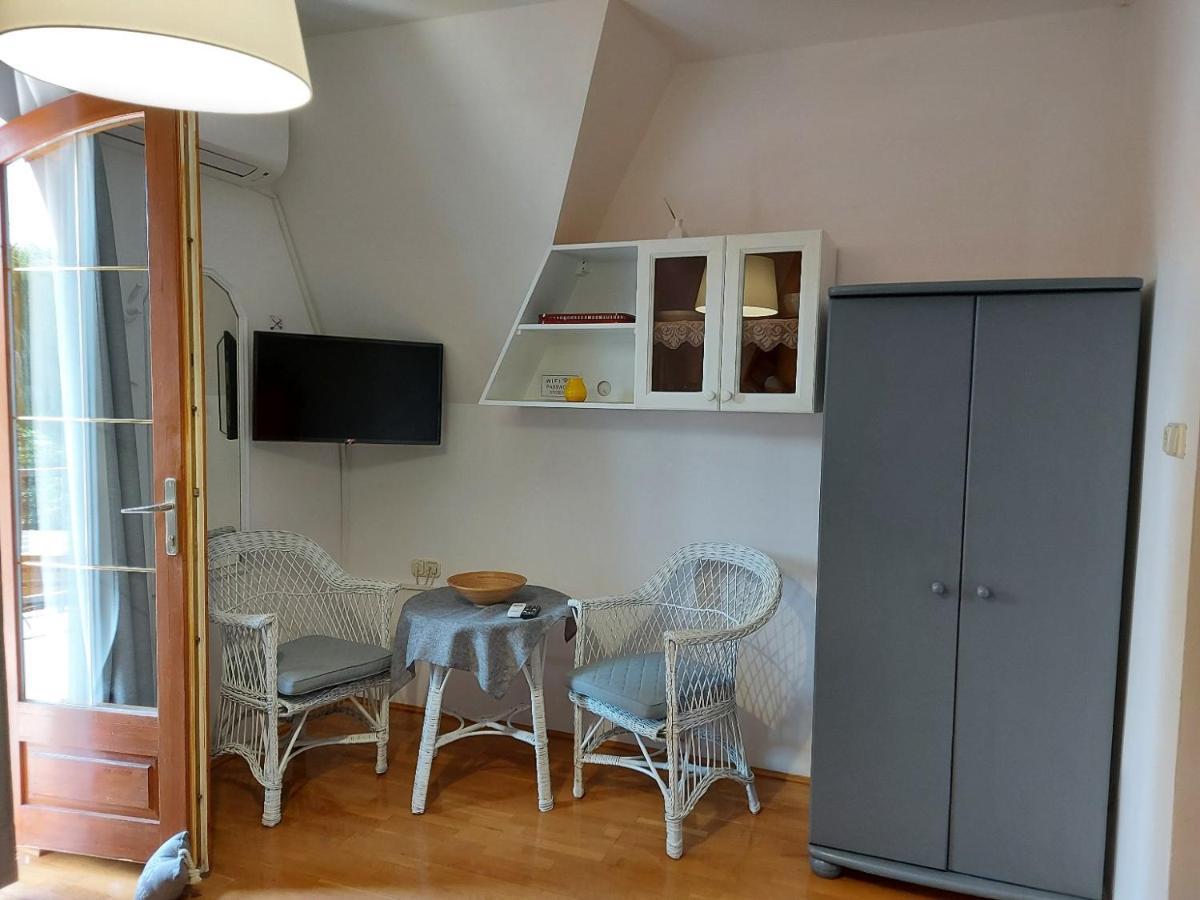 Gabi Apartmanhaz Balatonlelle Exterior foto