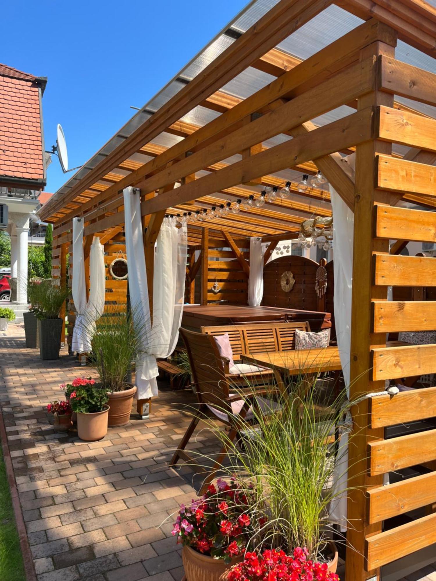 Gabi Apartmanhaz Balatonlelle Exterior foto